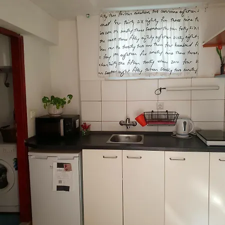 아파트 Cozy Near Hospital *