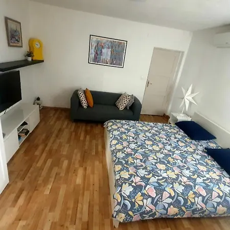 公寓 Cozy Near Hospital