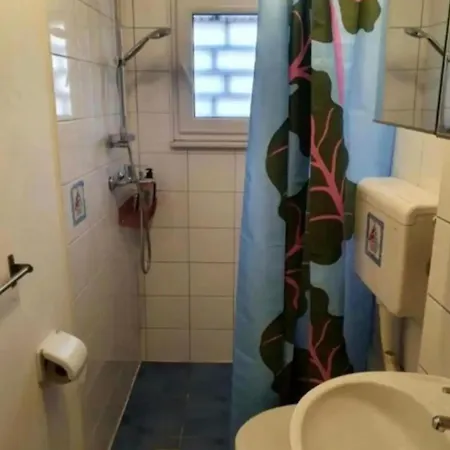 公寓 Cozy Near Hospital 斯普利特