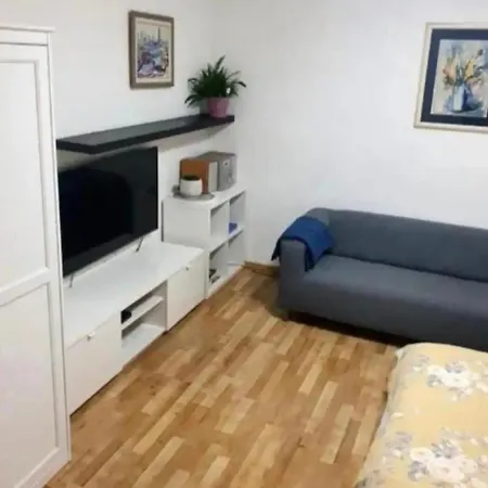 Cozy Near Hospital 아파트 스플리트