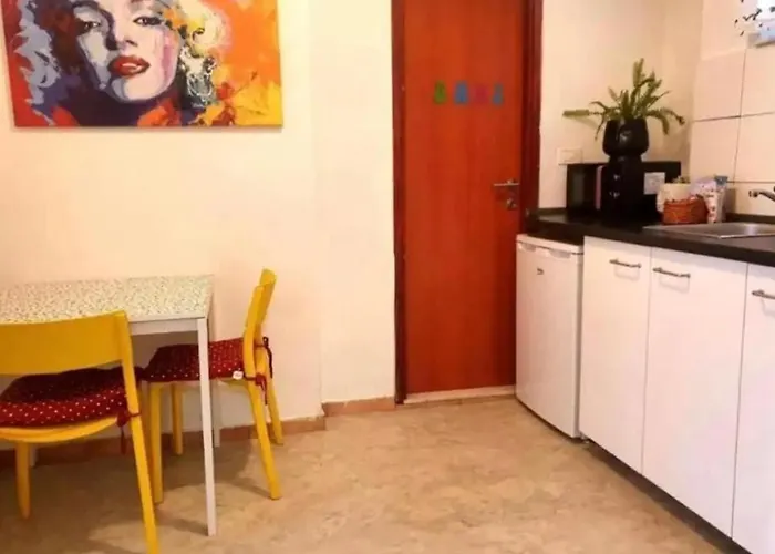 아파트 Cozy Near Hospital *