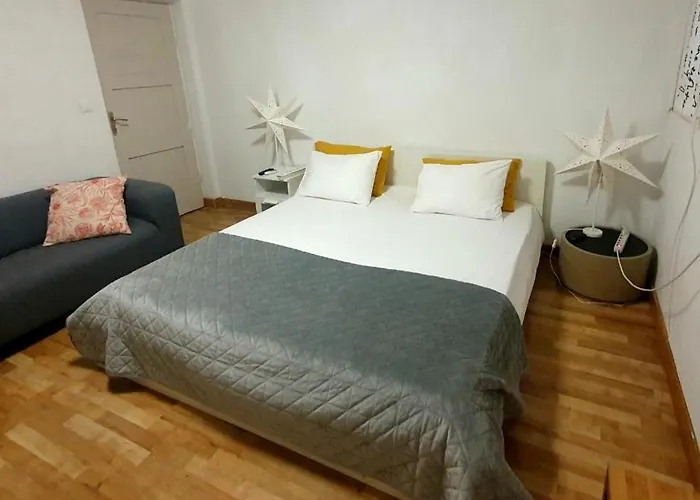 아파트 Cozy Near Hospital 스플리트